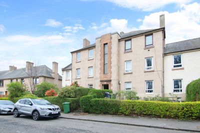 29/1 Loganlea Drive, Edinburgh, EH7 6LS