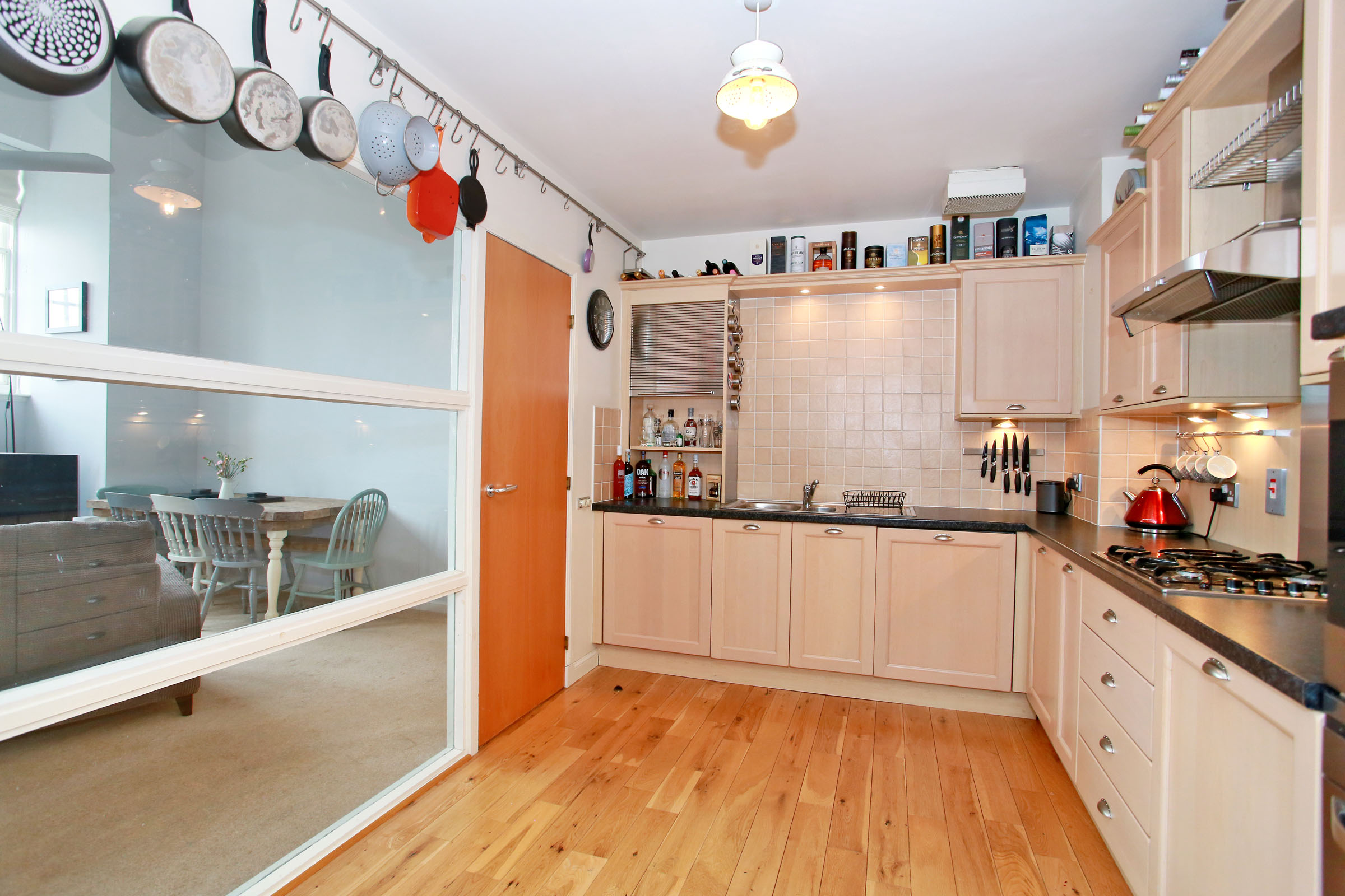 Property details for 28G, Crown Street, Aberdeen, AB11 6AY Peterkins