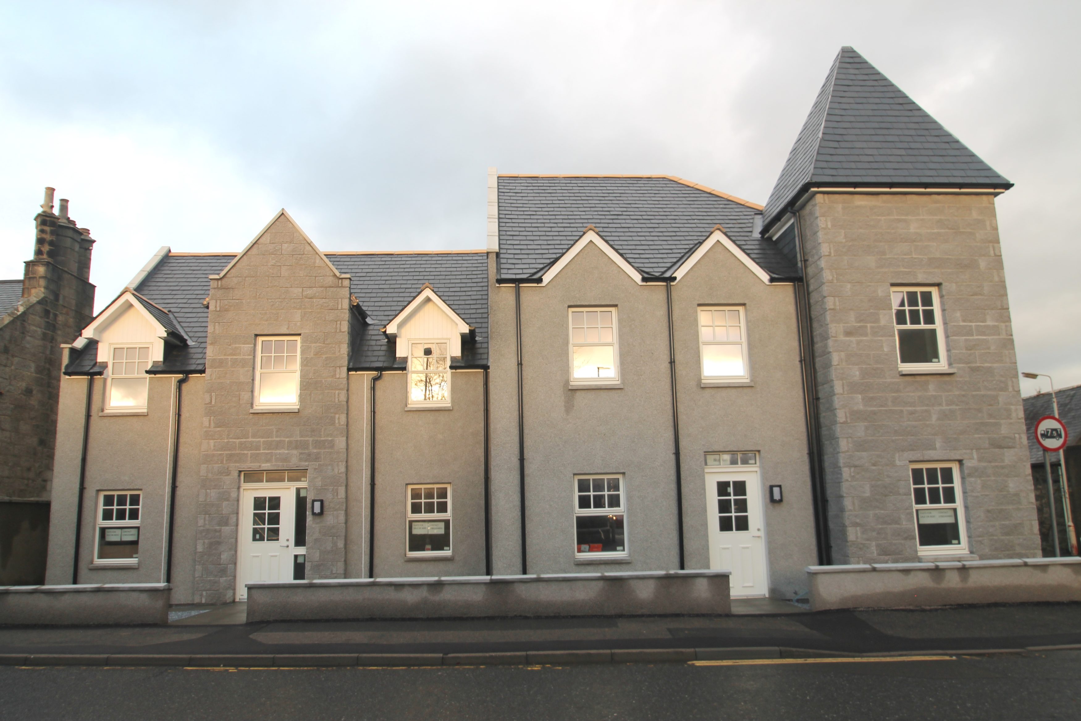 Property details for 2A, Meadow Street, Huntly, AB54 8DD Peterkins