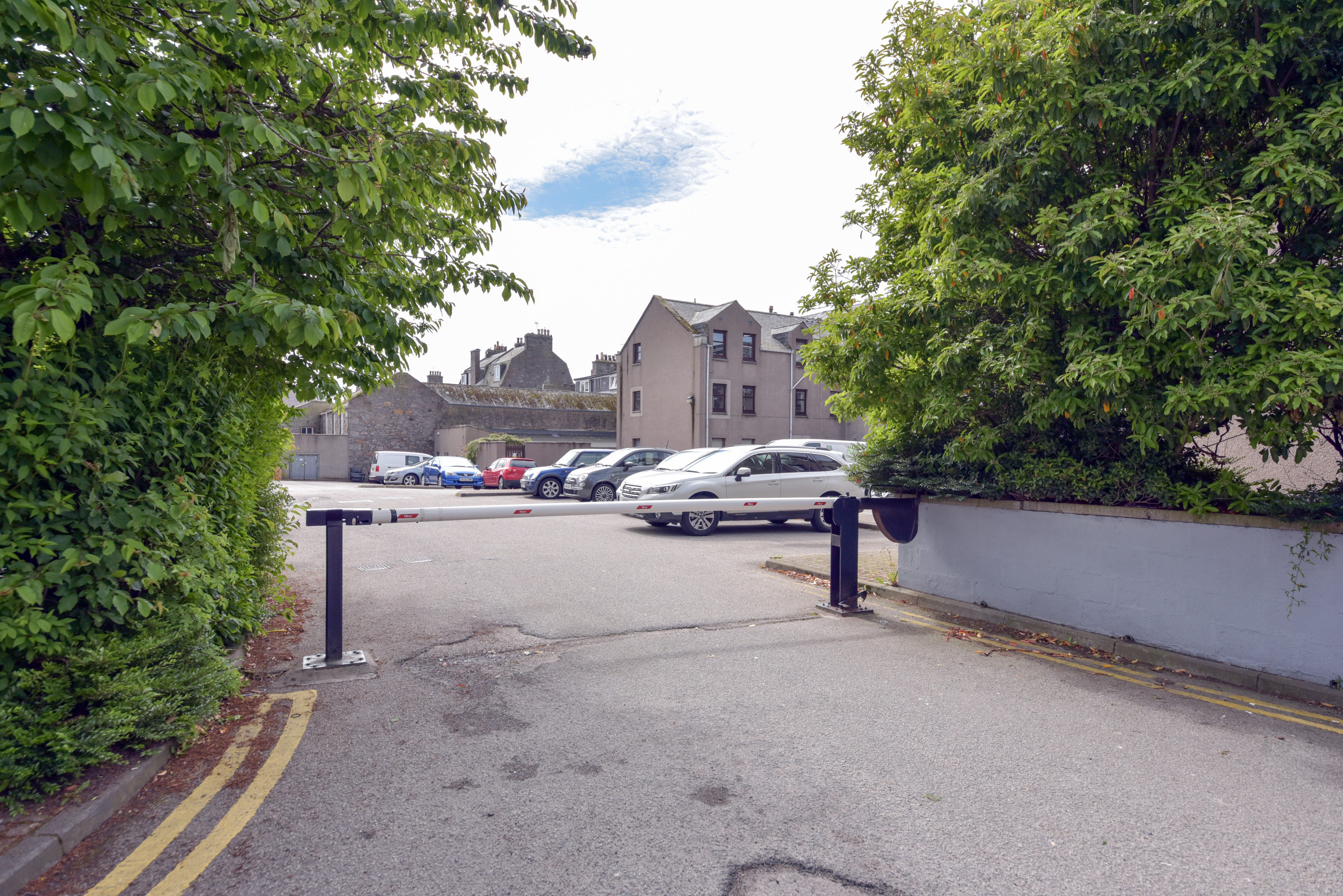 Property details for 109 Spring Garden, Aberdeen, AB25 1DG Peterkins