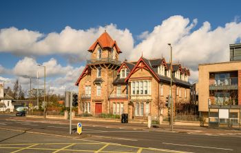 29/8 Barnton Grove, Edinburgh