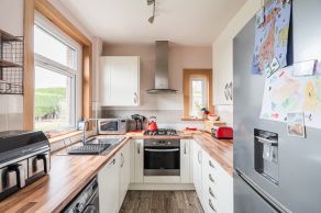 13 Hunter Terrace, Loanhead, EH20 9SJ - Image 4