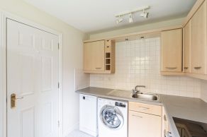 1 Burnvale Place, Livingston, EH54 6GD - Image 4