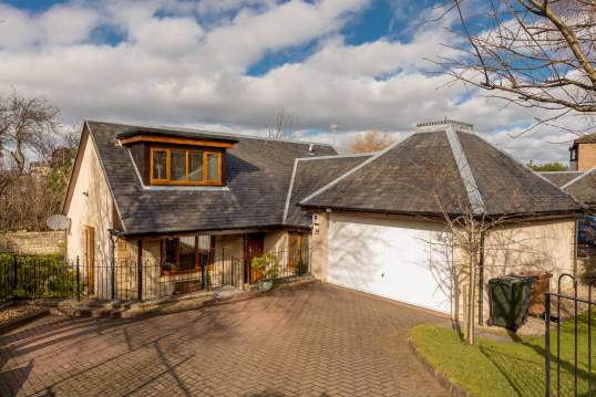 35 Colinton Grove, Craiglockhart, EH14 1DB