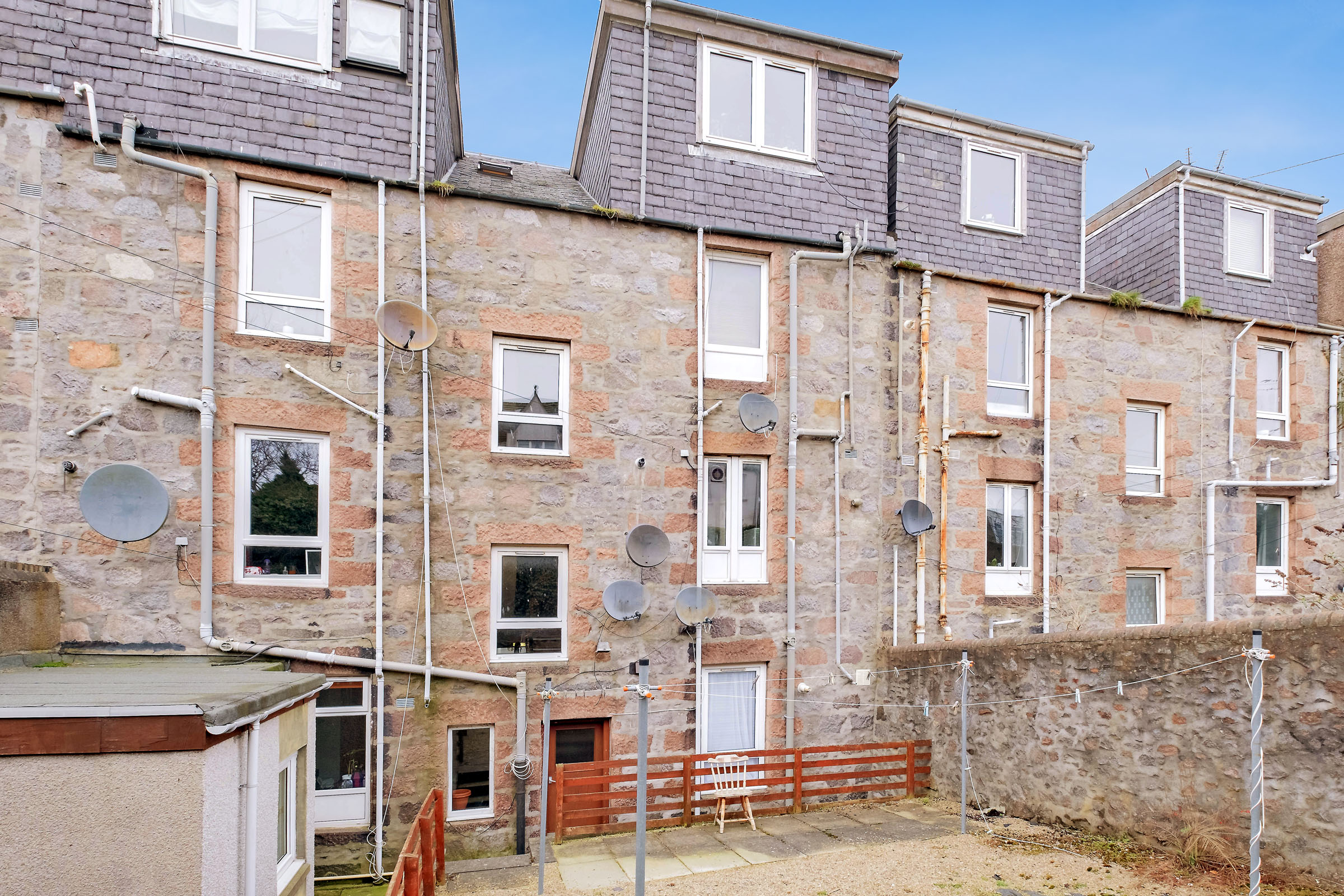 Property details for Flat E, 47 Ashvale Place, Aberdeen, AB10 6QJ