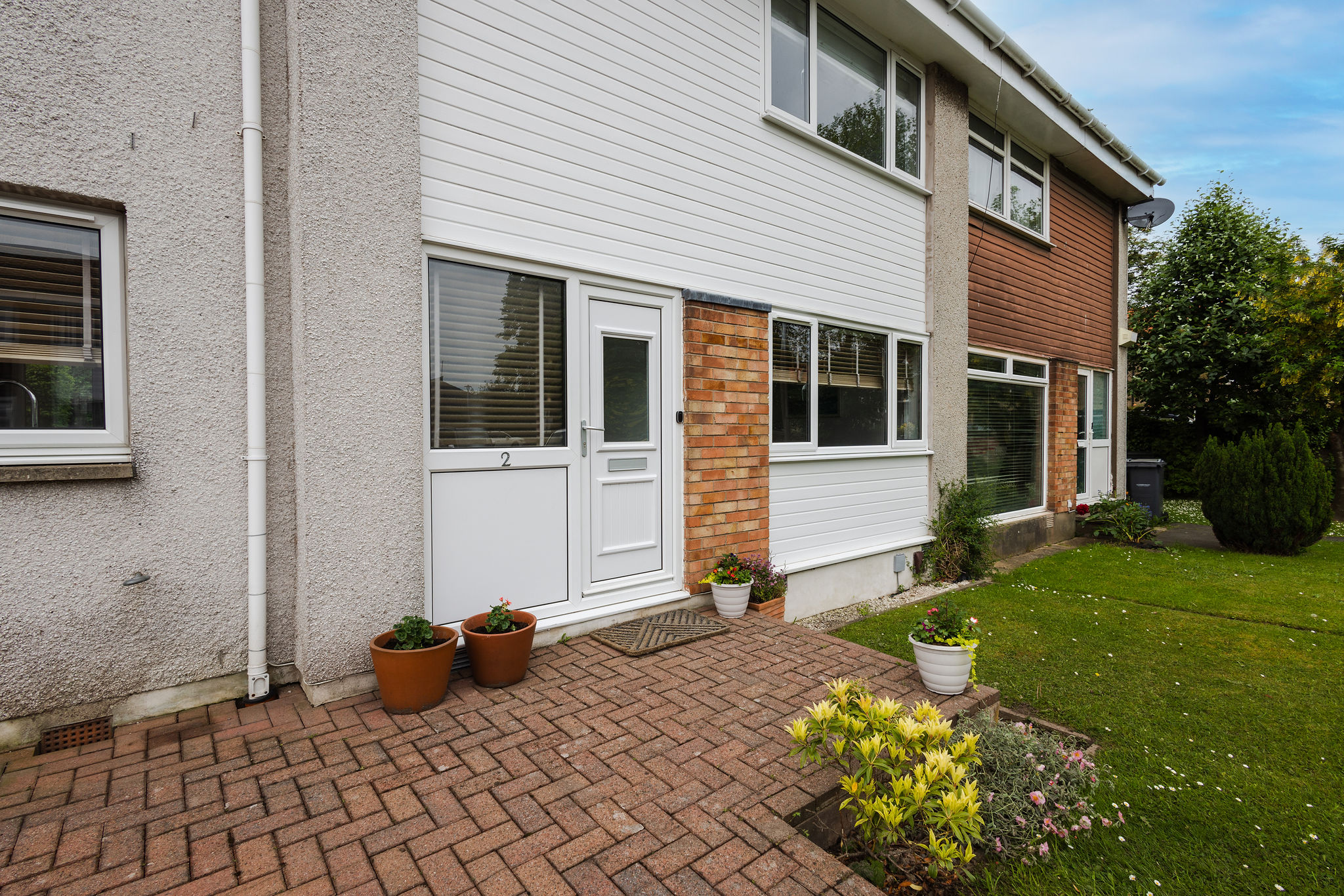 3 Bedroom Property For Sale in Edinburgh, Grange, 2 Relugas Gardens £