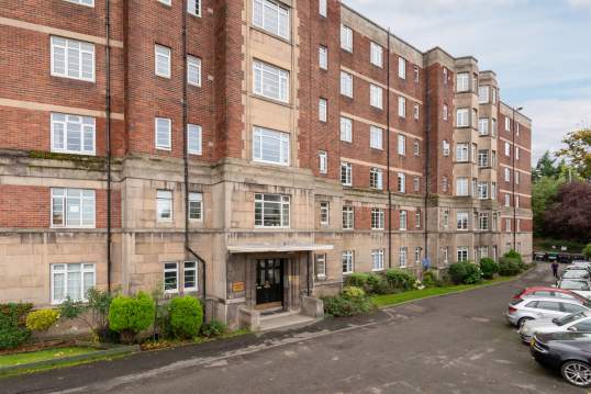 38 Learmonth Court, Comely Bank, Edinburgh, EH4 1PB