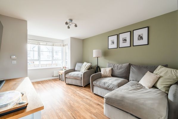 38 Todshaugh Gardens, Kirkliston, EH29 9GE - Image 2