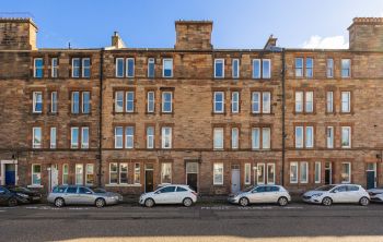 55 2F3 Logie Green Road, Edinburgh