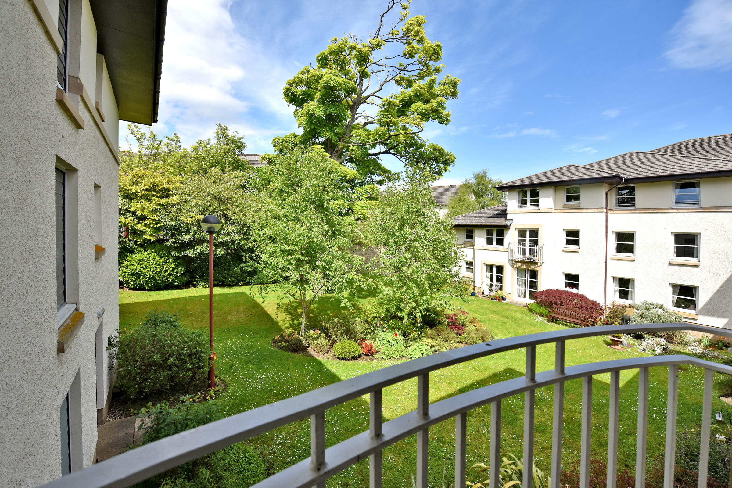 Property details for 41 Thorngrove House, 500 Great Western Road