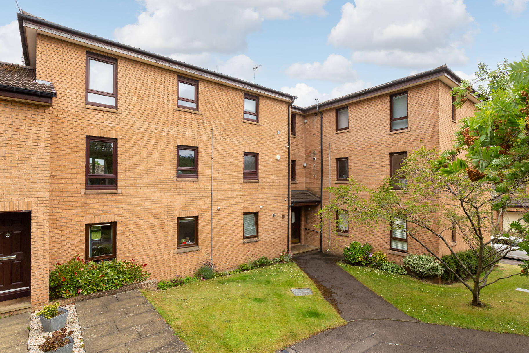 52/7 South Beechwood, Edinburgh, EH12 5YS