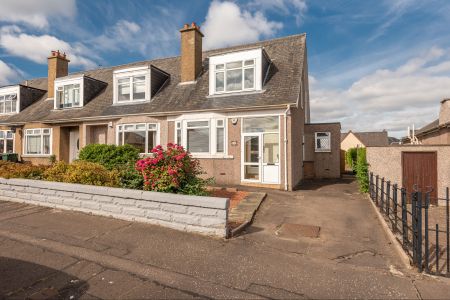 15 Craigentinny Avenue, Edinburgh EH7 6PU
