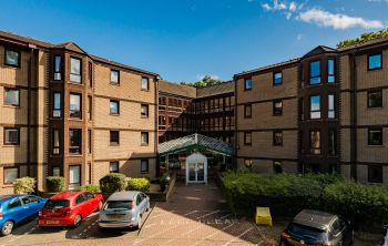 77/9 Barnton Park View, Edinburgh