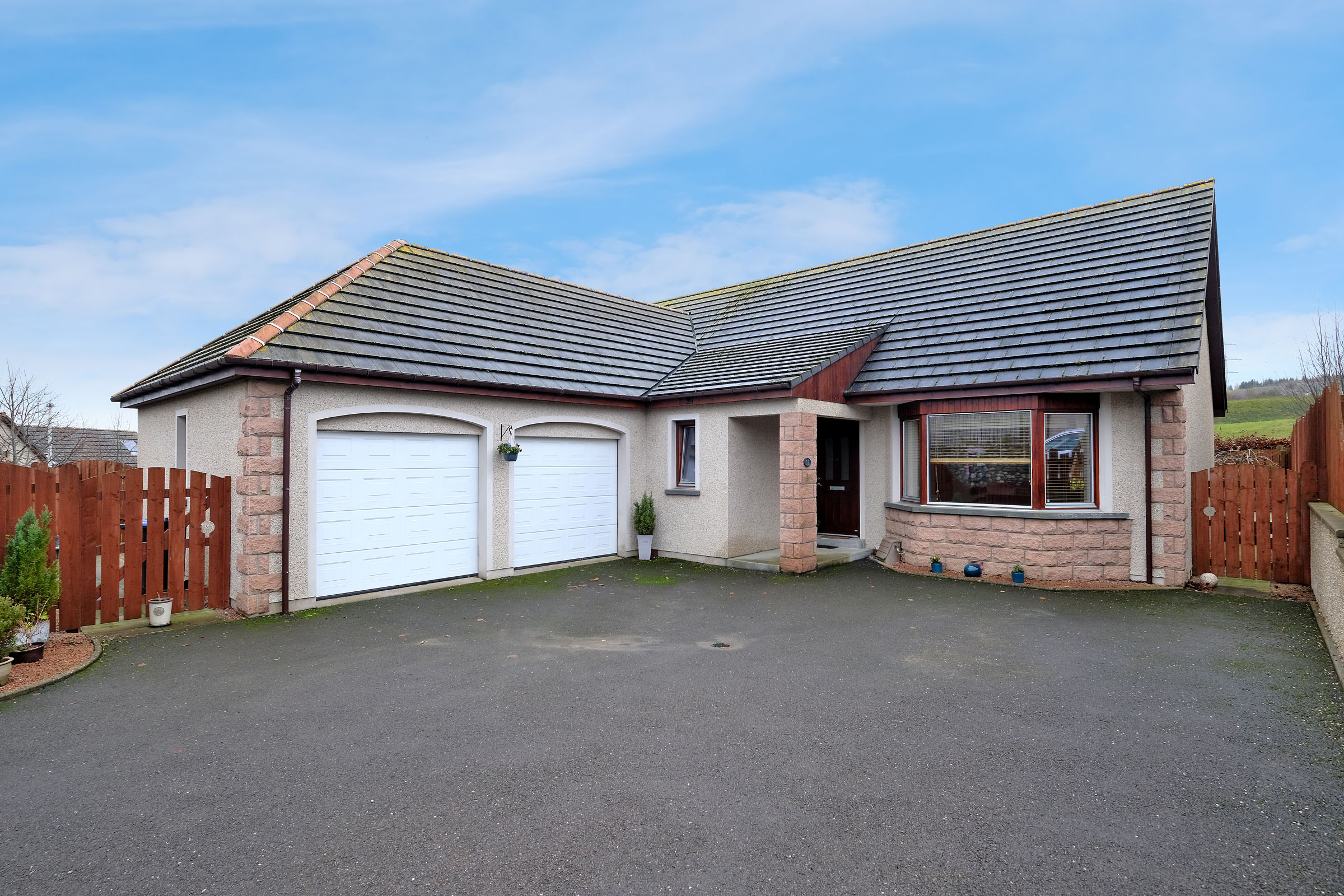 Property details for 12 Sandy Hamilton Place, Inverurie, AB51 5SP