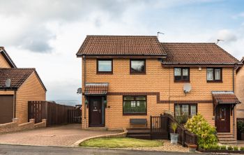 18 McKinnon Drive, Dalkeith