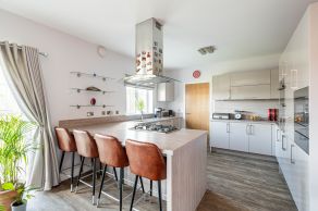 47 Kings View Crescent, Edinburgh, EH28 8AF - Image 5