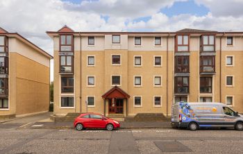 82/7 Logie Green Road, Edinburgh