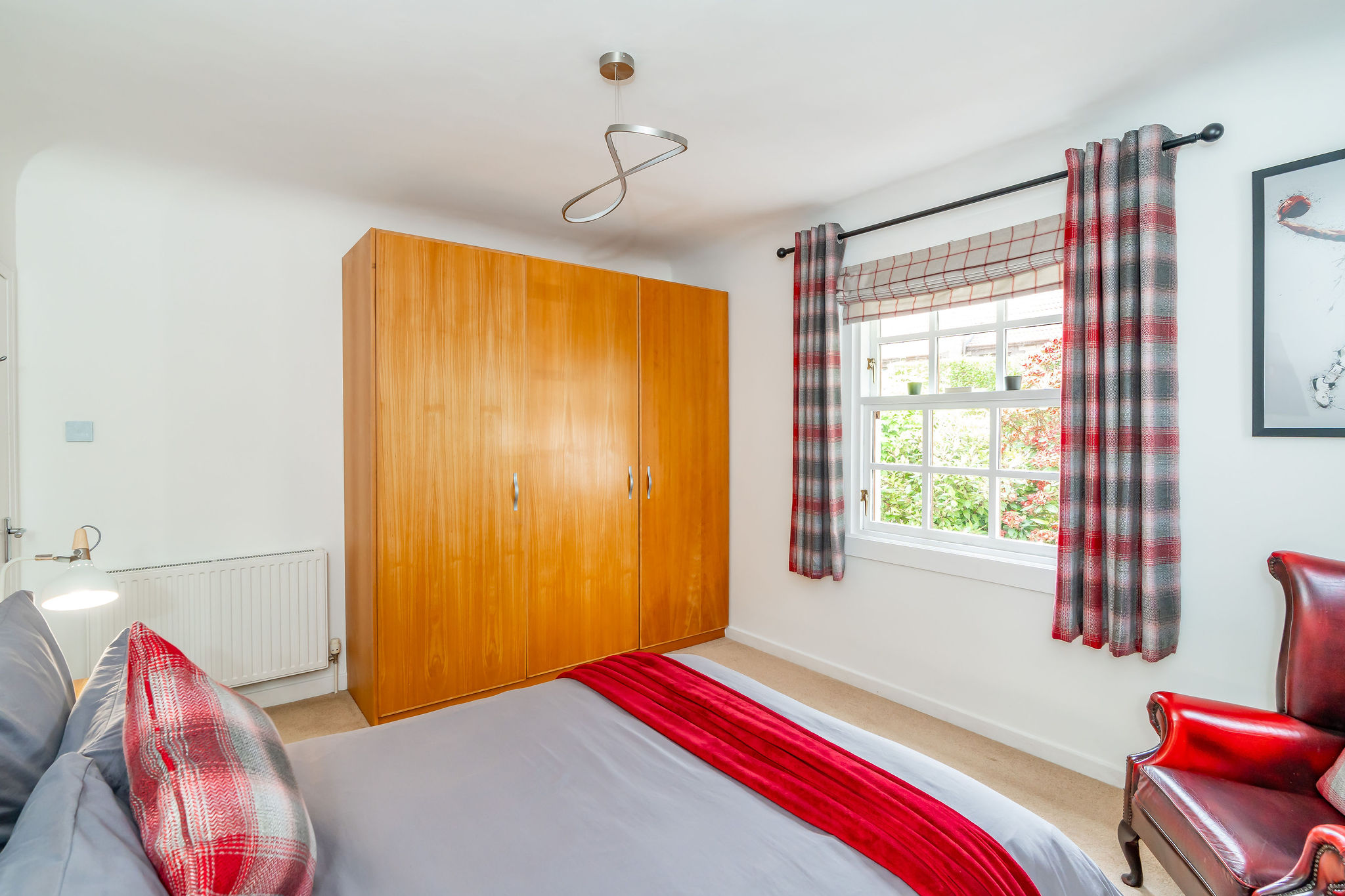 4 Bedroom Property For Sale in Edinburgh, Balerno, 21 Lovedale Road £