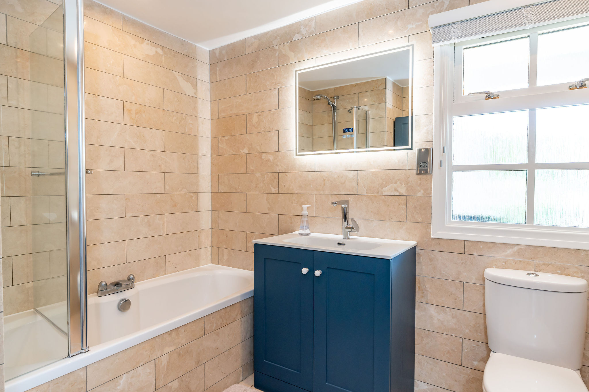 4 Bedroom Property For Sale in Edinburgh, Balerno, 21 Lovedale Road £