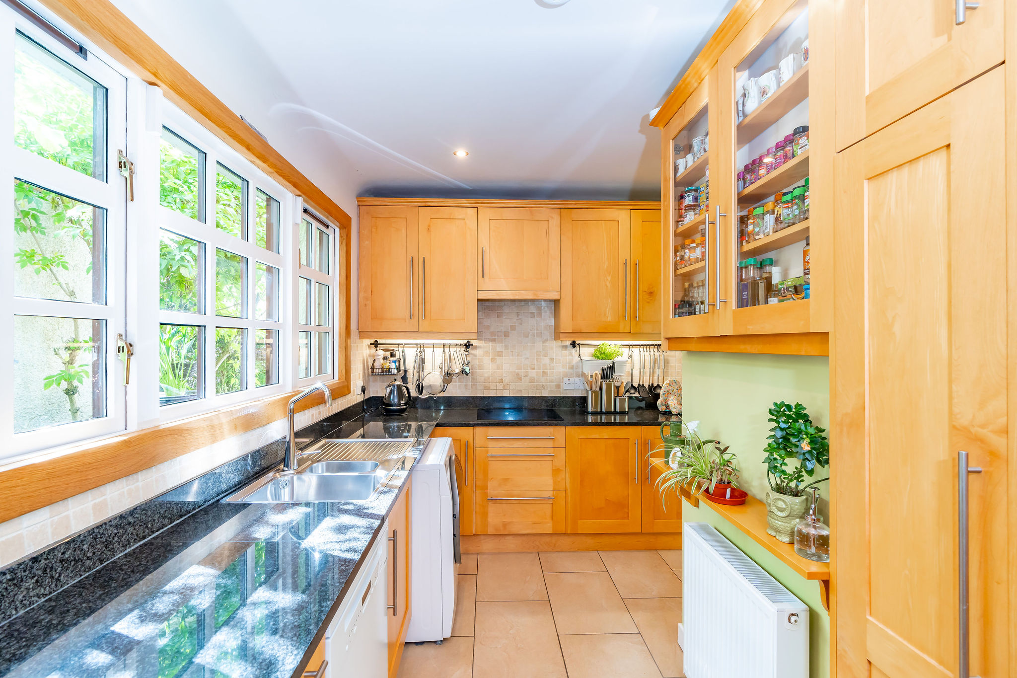 4 Bedroom Property For Sale in Edinburgh, Balerno, 21 Lovedale Road £