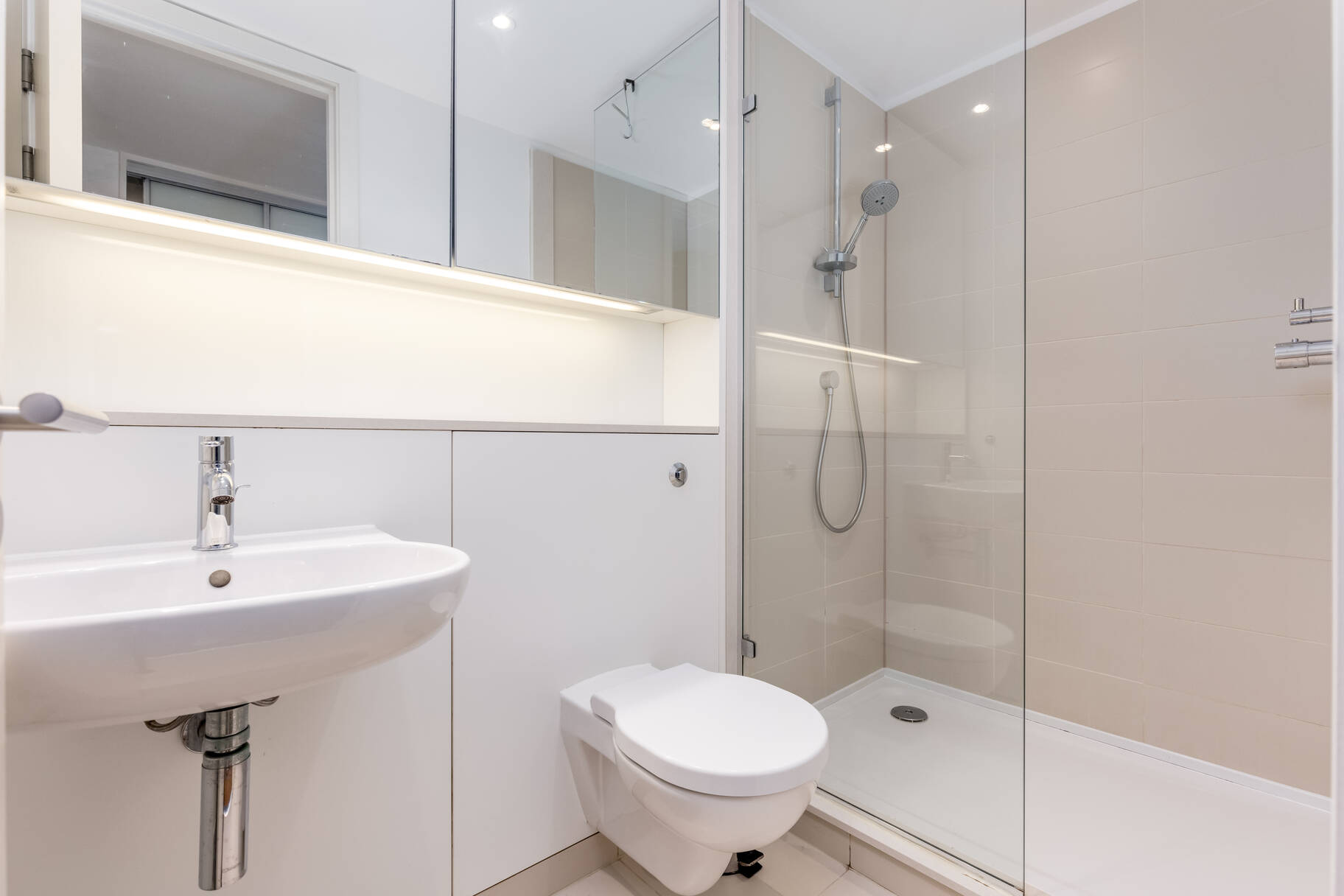 Flat 14, 31 Simpson Loan, Edinburgh, EH3 9GG