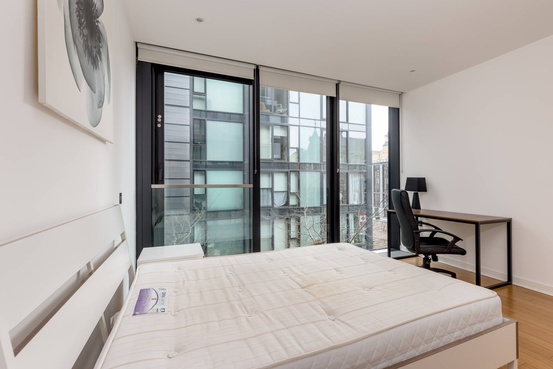 Flat 14, 31 Simpson Loan, Edinburgh, EH3 9GG