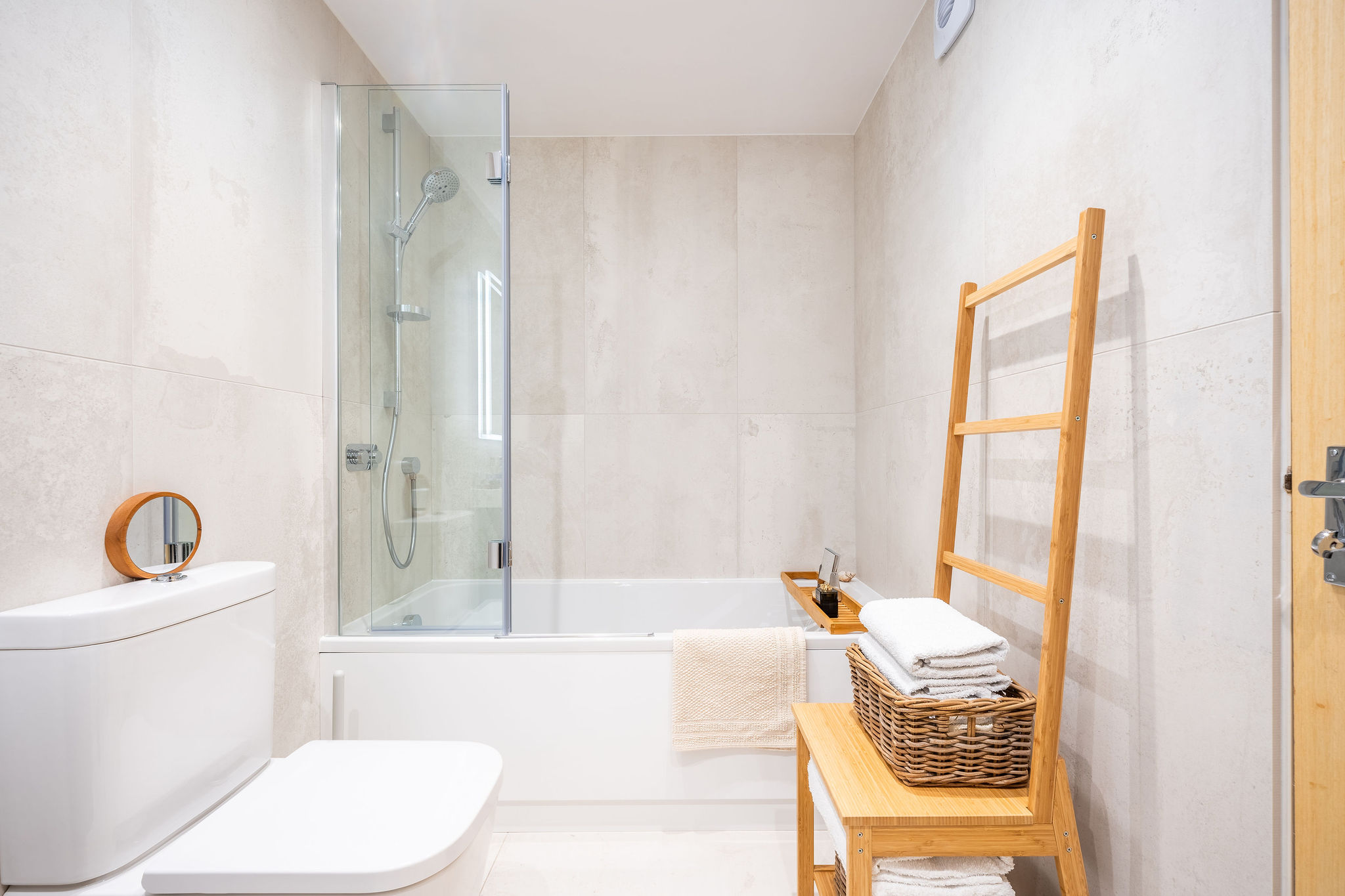 2 Bedroom Property For Sale in Musselburgh, East Lothian, Musselburgh, 202B / 5 New Street £