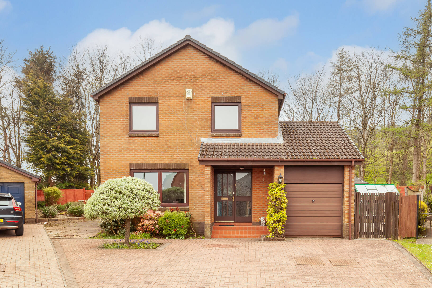 8 Panton Green, Livingston, EH54 8RY Gillespie Macandrew