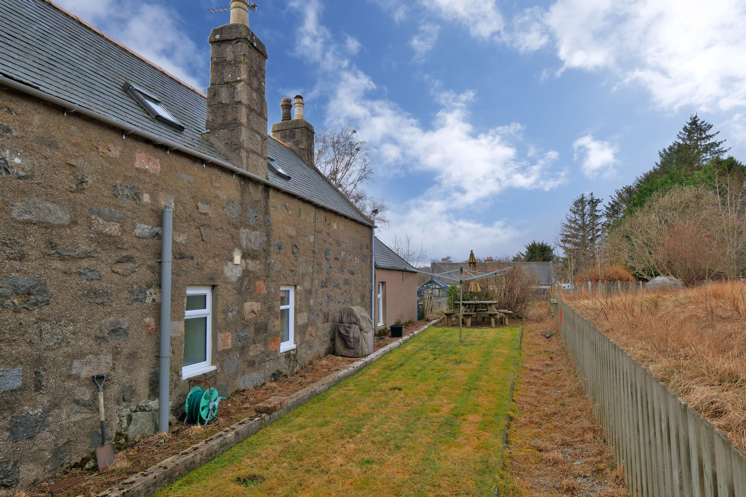 Property details for Diamond Cottage, Keig, Alford, AB33 8BH Peterkins