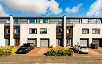 8 Burnbrae Grove, Edinburgh