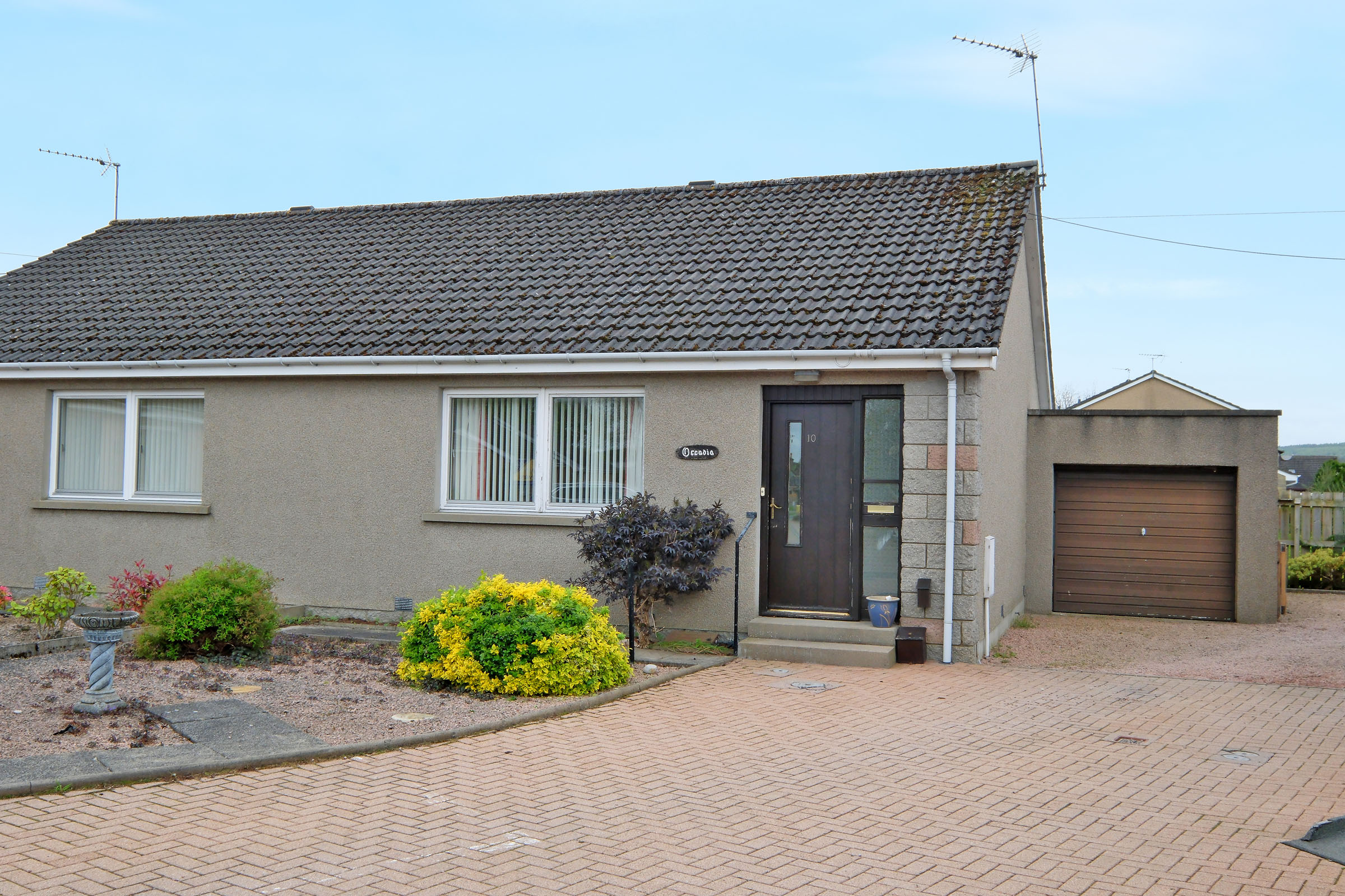 Property details for Orcadia, 10 Wellpark Gardens, Kintore, Inverurie