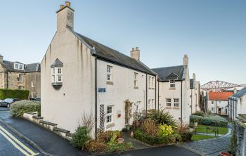 13/4 Brewery Close, South Queensferry