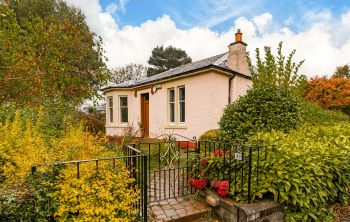 32 Featherhall Crescent North, Edinburgh