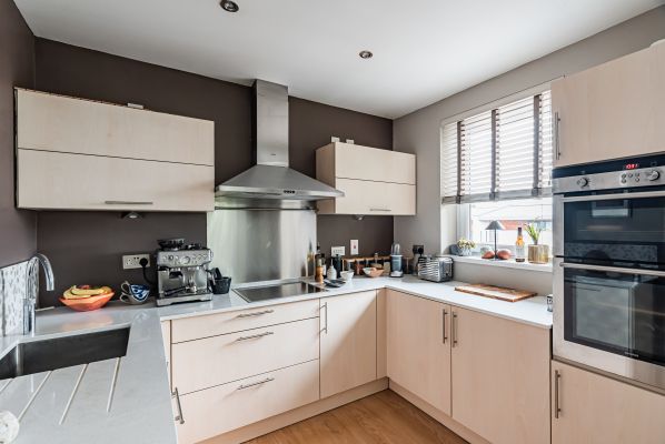 3/8 Burnbrae Place, Edinburgh, EH12 8AR - Image 3