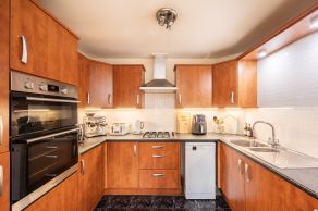 129/4 Willowbrae Road, Edinburgh, EH8 7HL - Image 4