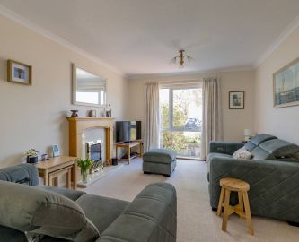 Third image of 85 Buckstone Crescent, Buckstone, Edinburgh, EH10 6TR