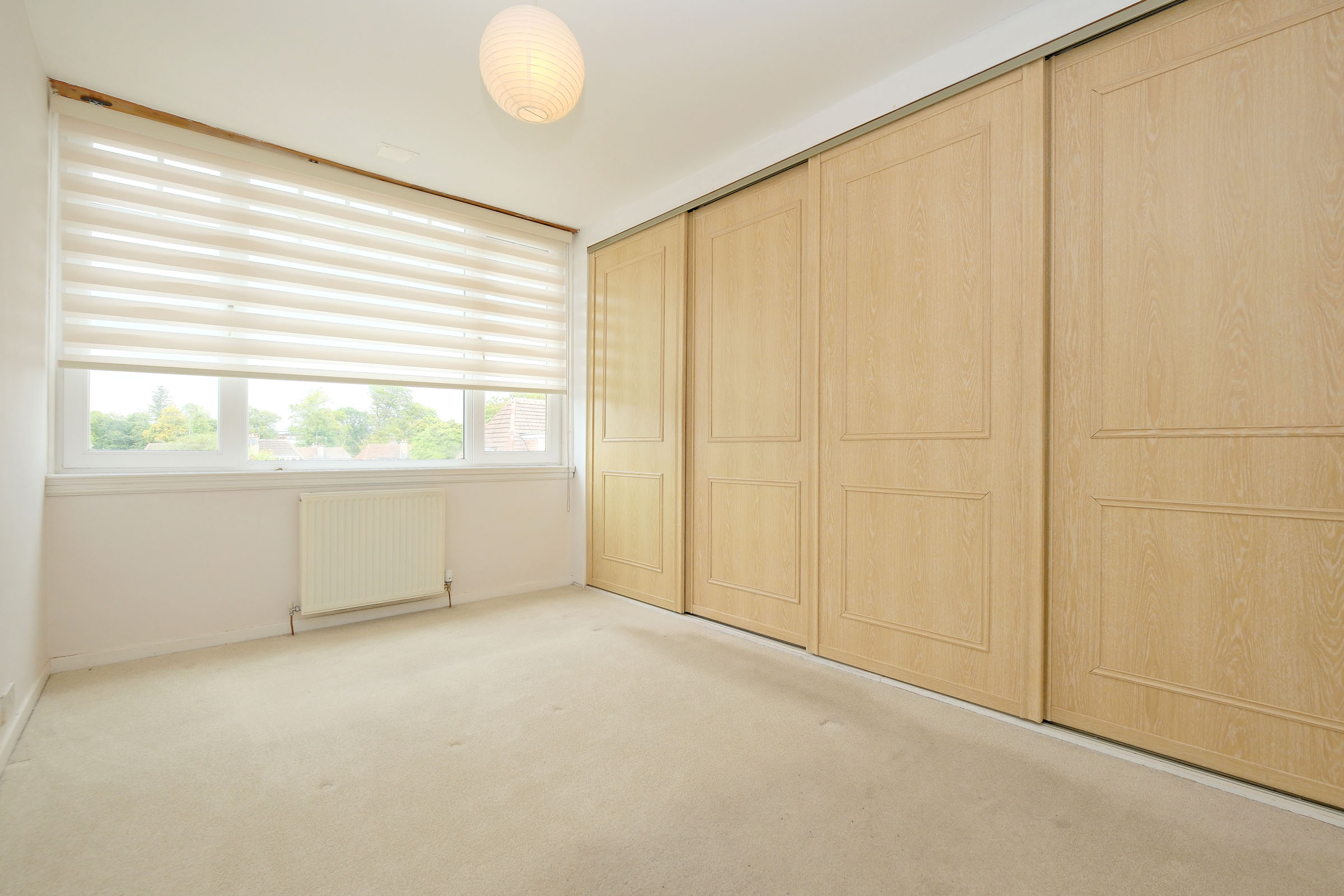 Property details for 11 Springfield Gardens, Aberdeen, AB15 7RX Peterkins