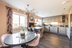 3 Longmuir Place, Bonnyrigg, EH19 3RY - Image 4