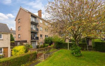 12/11 Oxgangs Crescent, Edinburgh