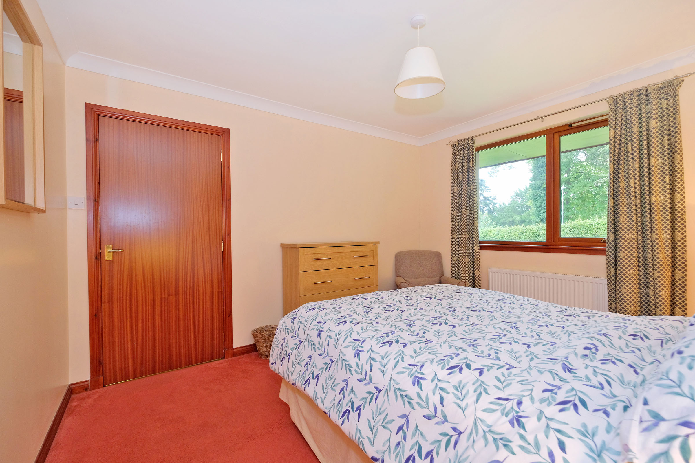 Property details for 8 Bellenden Walk, Milltimber, Aberdeen, AB13 0EY
