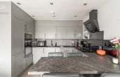 90/8 Chesser Crescent, Edinburgh