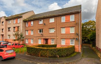 5/2 West Pilton Rise, Edinburgh