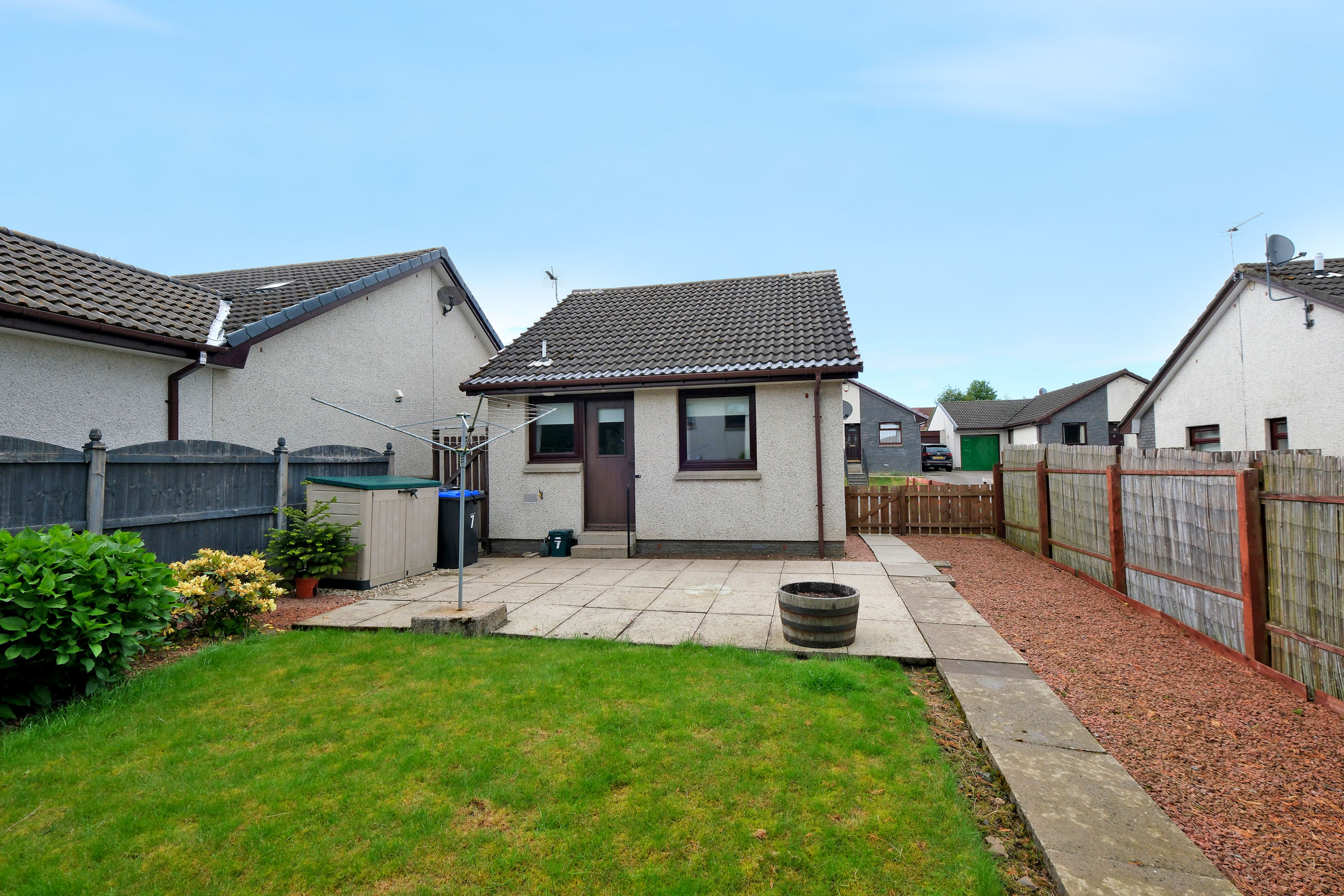 Property details for 7 Gordon Terrace, Inverurie, AB51 4GT Peterkins