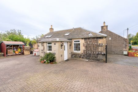 6 Middle Norton, Ingliston, Edinburgh, EH28 8NA