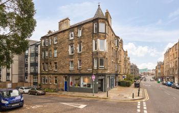 1 3F1 Wishaw Terrace, Edinburgh