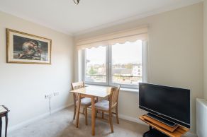 173/415 Carlyle Court, Comely Bank Road, Edinburgh, EH4 1DJ - Image 4