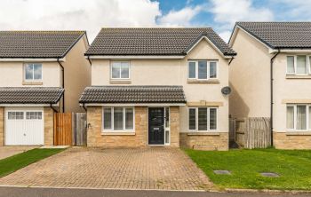 11 Templar Crescent, Kirkliston