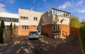 8 Strathalmond Court, Edinburgh