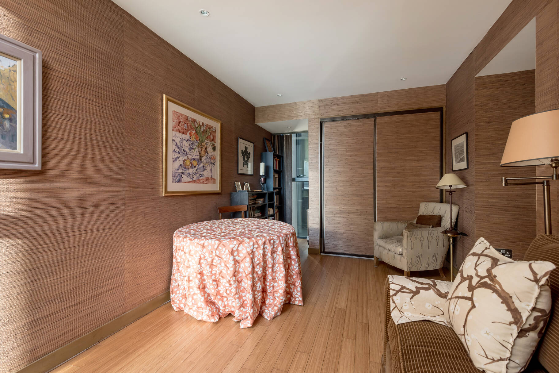 Flat 9, 24, Simpson Loan, Edinburgh, EH3 9GE