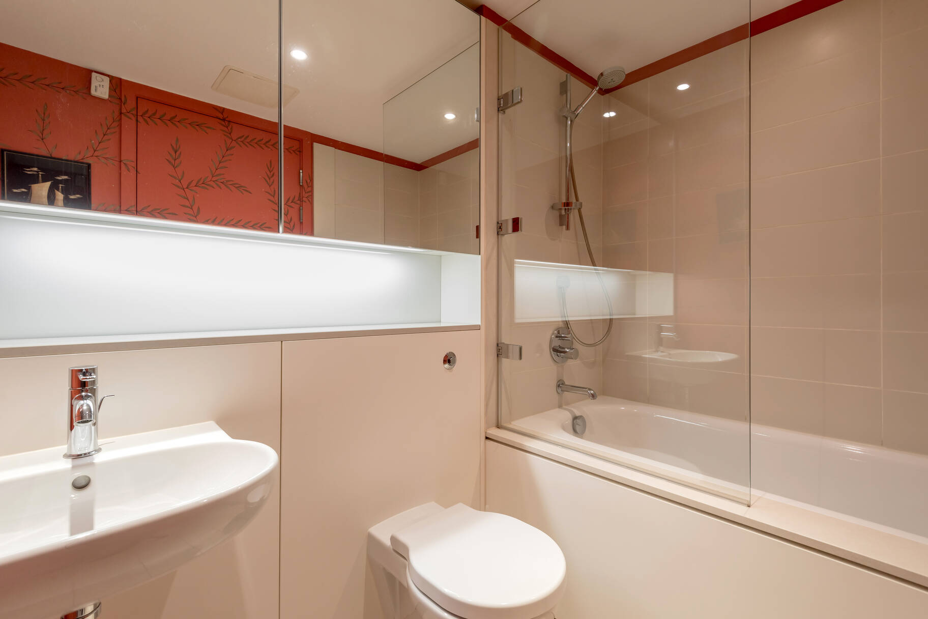 Flat 9, 24, Simpson Loan, Edinburgh, EH3 9GE